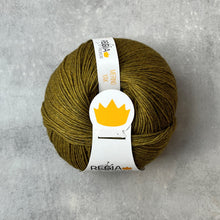 Načítať obrázok v galérii, Regia 4ply Premium Merino Yak | Olivová