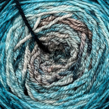Načítať obrázok v galérii, Malabrigo Sock Metamorphosis | Jazero Moraine
