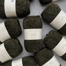 Načítať obrázok v galérii, Le Petit Lambswool | Dark Green Grey