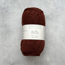 Načítať obrázok v galérii, Le Petit Lambswool | Dark Red Brown