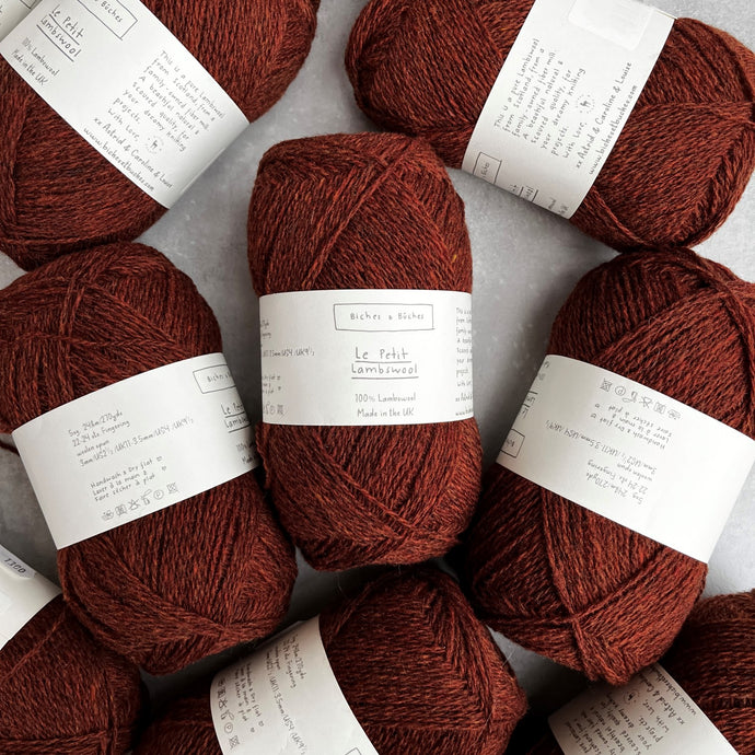 Le Petit Lambswool | Dark Red Brown