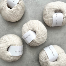 Načítať obrázok v galérii, Knitting for Olive Merino | Cloud