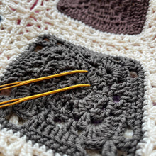 Načítať obrázok v galérii, Ihly na pleteninu s puzdrom | Darning Needle Set