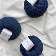 Načítať obrázok v galérii, Knitting for Olive Pure Silk | Blue Tit