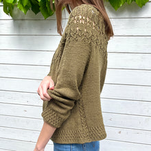 Načítať obrázok v galérii, Knitting for Olive Pure Silk | Pink Daisies