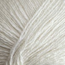 Načítať obrázok v galérii, Knitting for Olive Merino | Snowflake