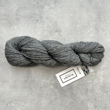 Načítať obrázok v galérii, Woolstok Worsted | Storm Cloud