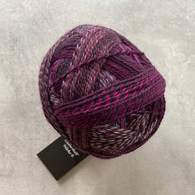 Načítať obrázok v galérii, Zauberball Stärke 6 | Dark Roses Inspiration