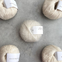 Načítať obrázok v galérii, Knitting for Olive Pure Silk | Cream