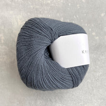 Načítať obrázok v galérii, Knitting for Olive Merino | Dusty Petroleum Blue