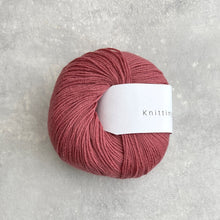 Načítať obrázok v galérii, Knitting for Olive Merino | Wild Berries