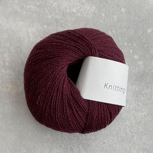 Načítať obrázok v galérii, Knitting for Olive Merino | Bordeaux