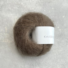 Načítať obrázok v galérii, Knitting for Olive Soft Silk Mohair | Hazel