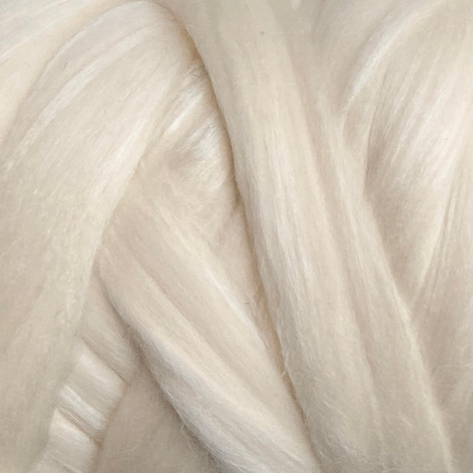 Česanec Natural White | 70% Merino + 30% Hodváb