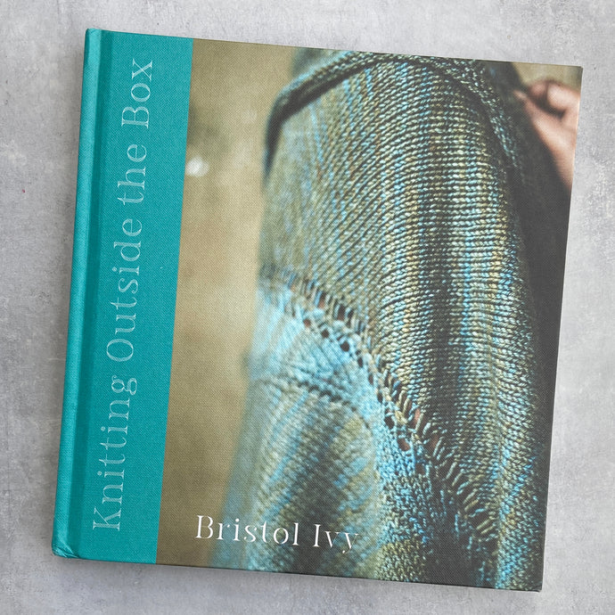 Knitting outside the box | Kniha