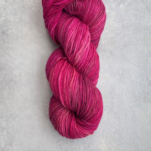 Načítať obrázok v galérii, Malabrigo Rios | English Rose 57