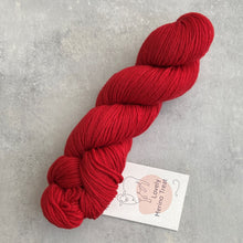 Načítať obrázok v galérii, Rosy Green Lovely Merino Treat | Chilli