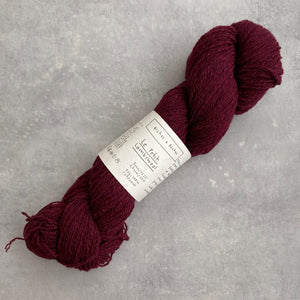 Le Petit Lambswool | Burgundy Grey