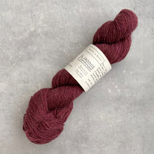 Načítať obrázok v galérii, Le Cashmere &amp; Lambswool | Soft Medium Burgundy